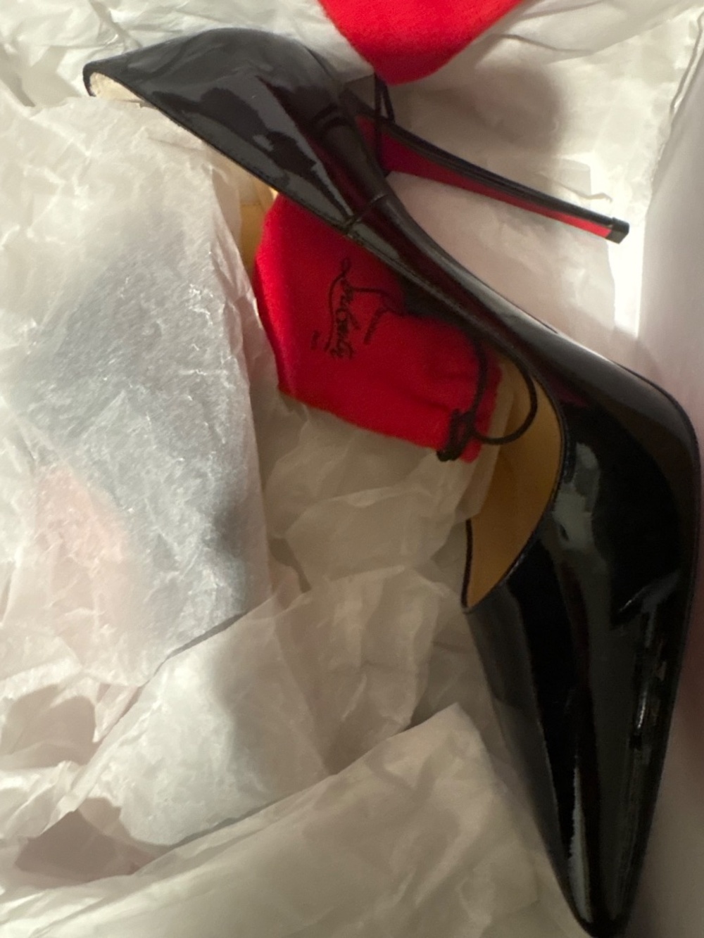 Red bottoms - Picture 4 of 5